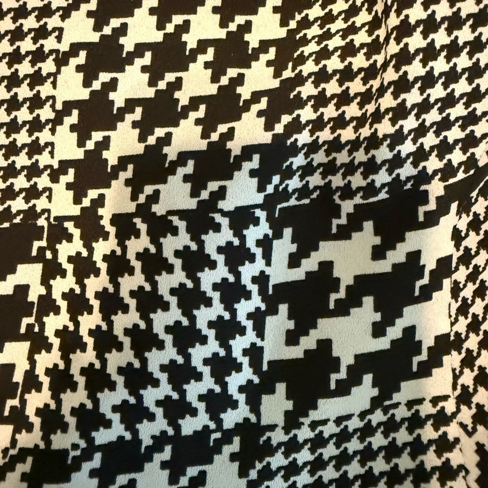 Mod Cloth Stylish Black and White Houndstooth Dress - Picture 9 of 13